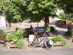 Bankjes in Kempfenbrunn