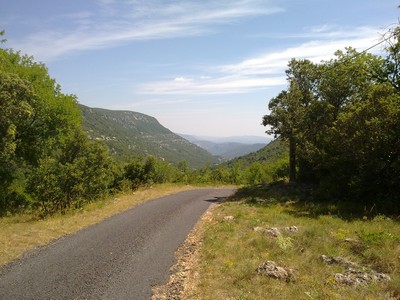 Stil, eenzaam, steil en lang,maar wel mooi