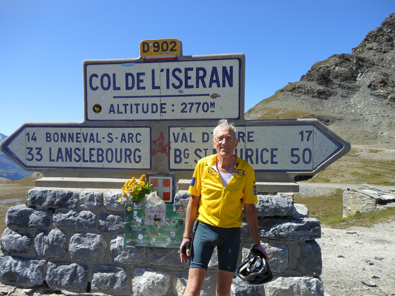 Zelf ook maar eens op de foto, op de op een na hoogste col