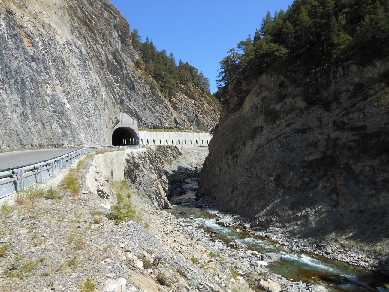 Mooie galerij langs de Ubaye
